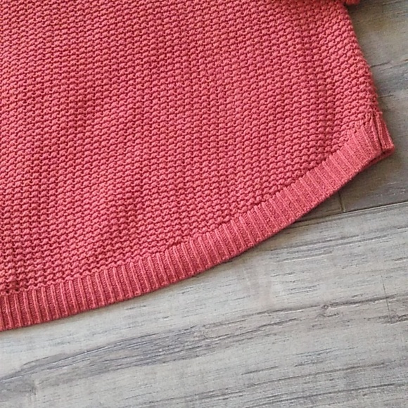 Max Stuido Rust Colored Sweater with back button detail Size Large - Picture 4 of 10